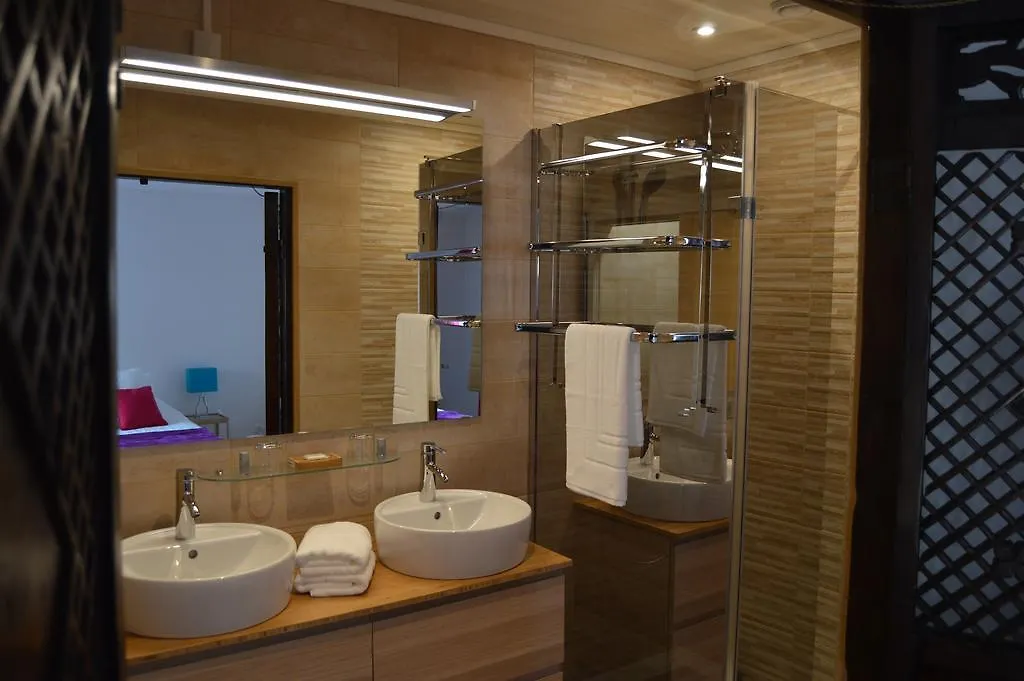 Guest house Villa Asunda B&B Spa & Sauna, Chambres D'Hotes Saint-Maximin-la-Sainte-Baume