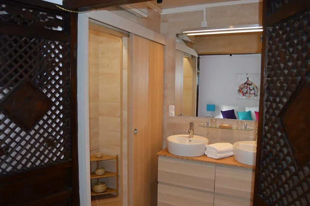 Guest house Villa Asunda B&B Spa & Sauna, Chambres D'Hotes Saint-Maximin-la-Sainte-Baume France