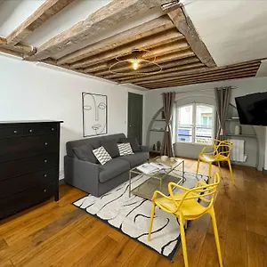 1596-le-marais-cosy-apartment.fr-paris.fr/
