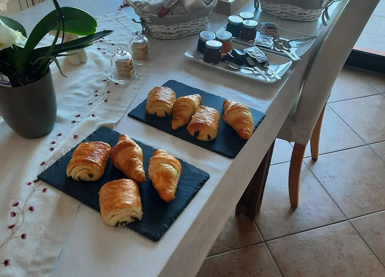 Villa Asunda B&B Spa&Sauna, Chambres d'Hôtes Saint-Maximin France